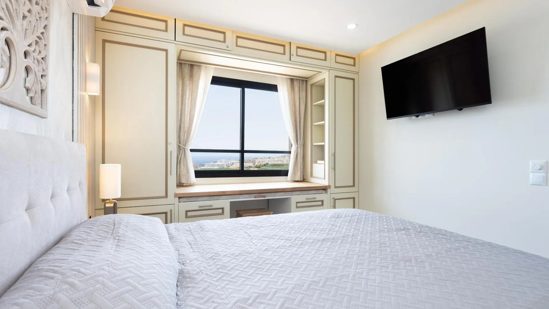 Apartment On The Beach Paraiso Playa, Sea Views Playa Paraiso