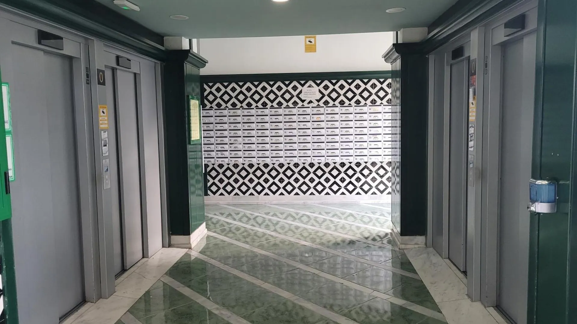 פלאיה פראיסו Apartment On The Beach Paraiso Playa, Sea Views 0*, פלאיה פראיסו ספרד